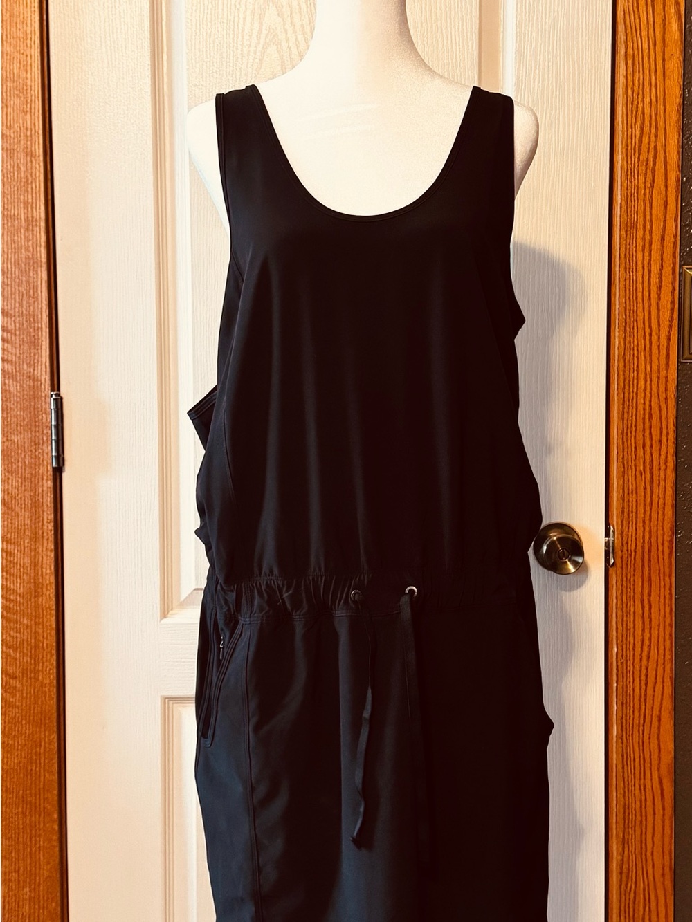 NWOT Patagonia Women’s Black Sleeveless Drawstring Waist Midi Dress